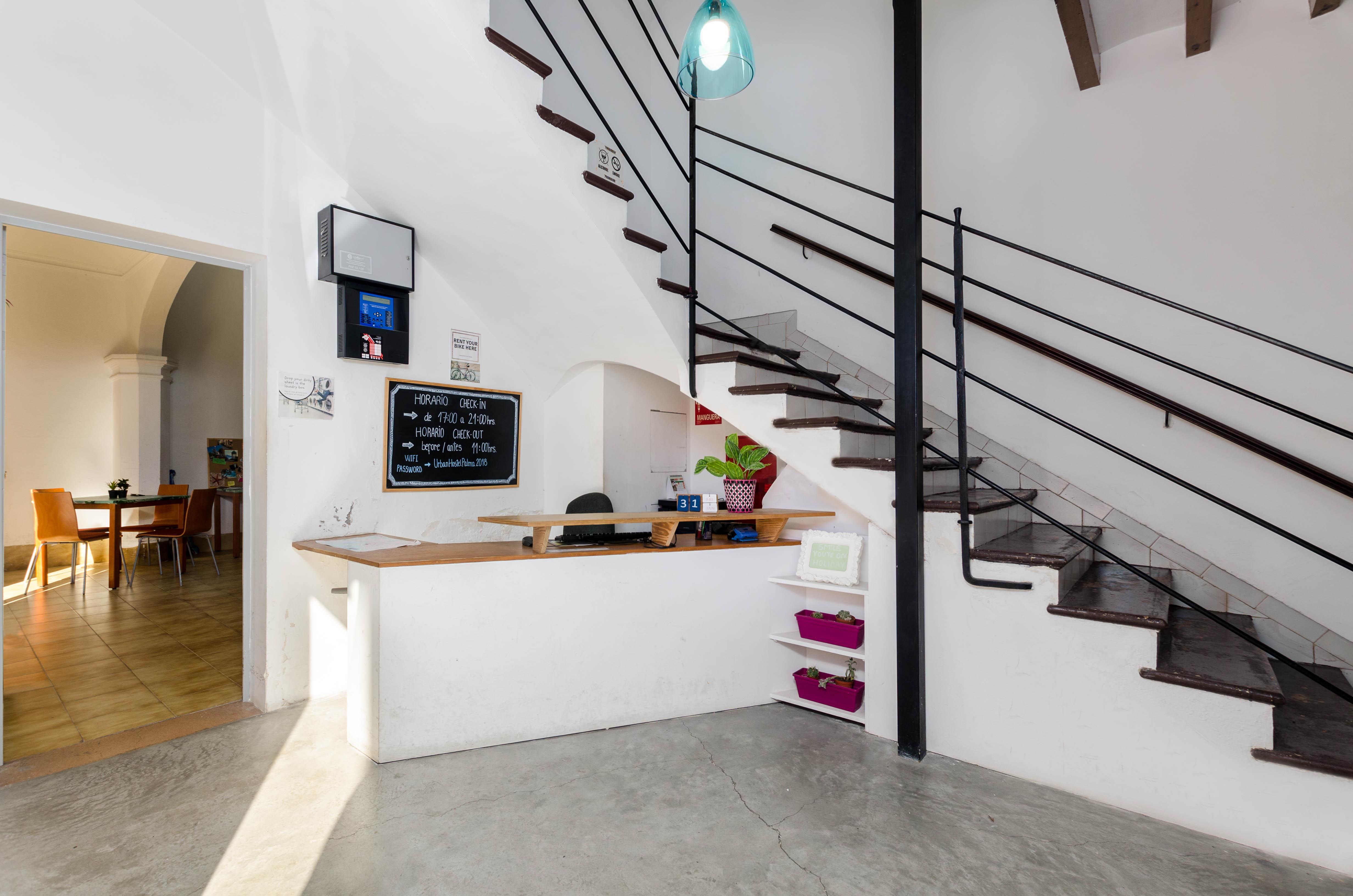 Urban Hostel Palma - Albergue Juvenil - Youth Hostel Екстериор снимка